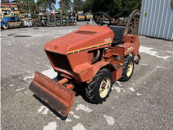 Εκσκαφέας τάφρων DITCH WITCH 2020K: φωτογραφία 2