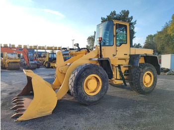 Ελαστιχοφόρος φορτωτής Komatsu WA270-3: φωτογραφία 3
