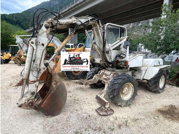 Τροχοφόρος εκσκαφέας Mecalac 8CXI: φωτογραφία 2