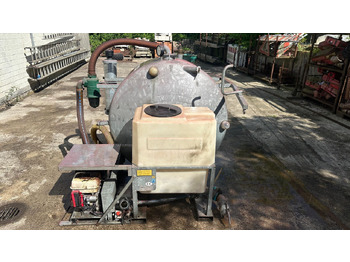 Όχημα εκκένωσης βόθρων