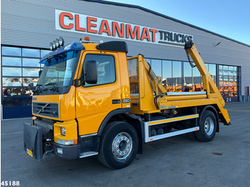 Φορτηγό καδοφόρος φορτωτής VOLVO FM