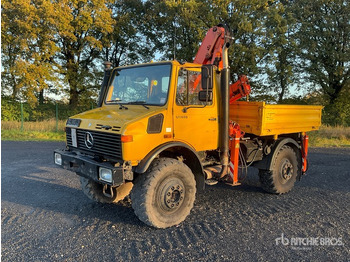 Φορτηγό με ανοιχτή καρότσα UNIMOG
