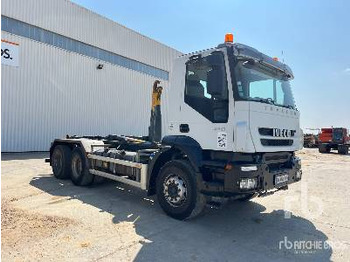 Φορτηγό ανατρεπόμενο IVECO TRAKKER 410 EEV 6x4 Camion Benne: φωτογραφία 5