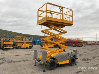 Ψαλιδωτό ανυψωτικό 2014 Haulotte Compact 10DX 4x4 Diesel Scissor Lift: φωτογραφία 2 Ψαλιδωτό ανυψωτικό 2014 Haulotte Compact 10DX 4x4 Diesel Scissor Lift: φωτογραφία 2