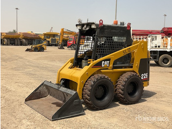 Φορτωτής πλάγιας ολίσθησης CATERPILLAR 226