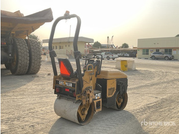 Οδοστρωτήρας 2006 Cat CB114: φωτογραφία 3
