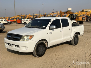 Ημιφορτηγό TOYOTA Hilux