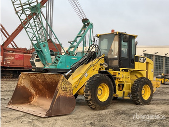 Ελαστιχοφόρος φορτωτής CATERPILLAR 930H