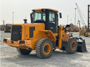 Ελαστιχοφόρος φορτωτής 2019 JCB 437-4: φωτογραφία 4