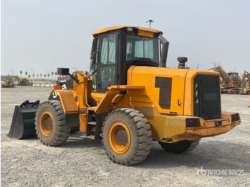 Ελαστιχοφόρος φορτωτής 2019 JCB 437-4: φωτογραφία 3