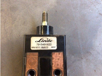 Διακόπτης κολώνας τιμονιού για Ανυψωτικό μηχάνημα Emergency stop switch for Linde L14-16, Series 372: φωτογραφία 3