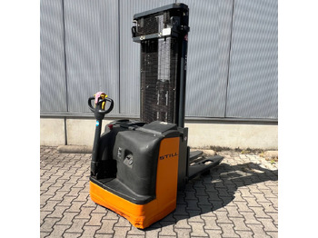 Μηχάνημα στοίβαξης STILL