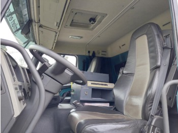 Φορτηγό βυτιοφόρο VOLVO FM: φωτογραφία 3