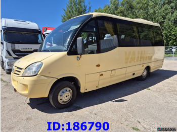 Πούλμαν IVECO Daily