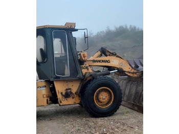 Ελαστιχοφόρος φορτωτής HANOMAG