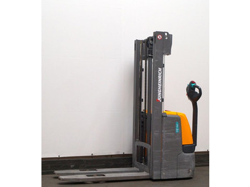 Μηχάνημα στοίβαξης JUNGHEINRICH EJC