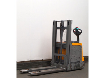 Μηχάνημα στοίβαξης JUNGHEINRICH EJD