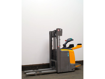 Μηχάνημα στοίβαξης JUNGHEINRICH