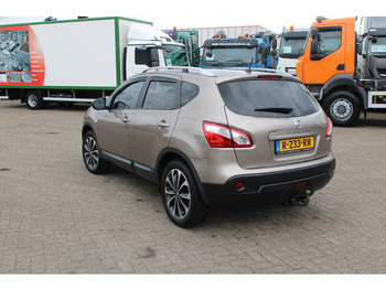 SUV Nissan QASHQAI 2.0 AUTOMATIC / CAMERA: φωτογραφία 3