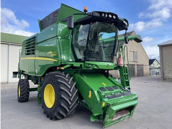 Θεριζοαλωνιστική μηχανή John Deere W550: φωτογραφία 2