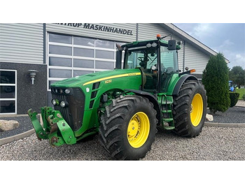 Τρακτέρ John Deere 8230 Med frontlift: φωτογραφία 2
