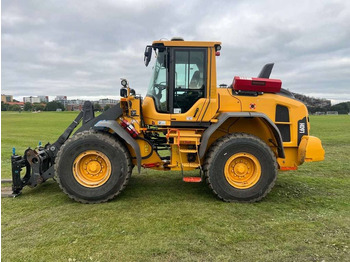 Ελαστιχοφόρος φορτωτής VOLVO L60H