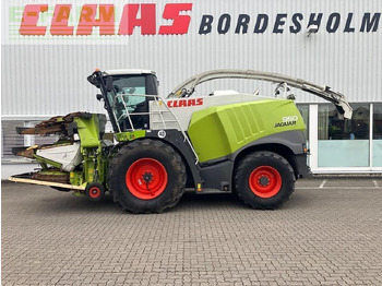 Ενσιρωτική μηχανή CLAAS Jaguar 950