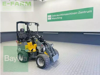 Μίνι εκσκαφέας GIANT