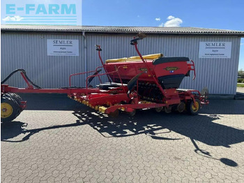 Σπαρτική με σβάρνα VÄDERSTAD