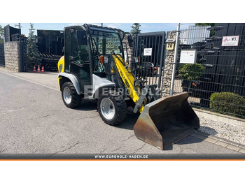 Ελαστιχοφόρος φορτωτής KRAMER