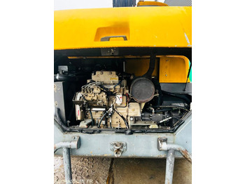 Εκσκαφέας Pelle Mecalac 14 MBX - 2003 / 9940 HEURES: φωτογραφία 5 Εκσκαφέας Pelle Mecalac 14 MBX - 2003 / 9940 HEURES: φωτογραφία 5