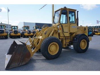 Ελαστιχοφόρος φορτωτής CATERPILLAR 920