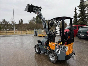 Καινούριο Ελαστιχοφόρος φορτωτής GiANT G1100: φωτογραφία 3 Καινούριο Ελαστιχοφόρος φορτωτής GiANT G1100: φωτογραφία 3