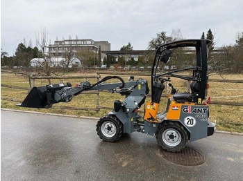 Καινούριο Ελαστιχοφόρος φορτωτής GiANT G1100: φωτογραφία 2 Καινούριο Ελαστιχοφόρος φορτωτής GiANT G1100: φωτογραφία 2