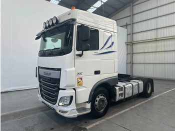 Τράκτορας DAF XF 106 460