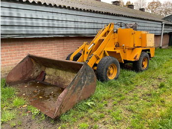 Ελαστιχοφόρος φορτωτής AHLMANN