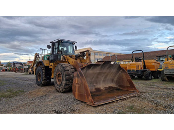 Ελαστιχοφόρος φορτωτής CATERPILLAR 972K