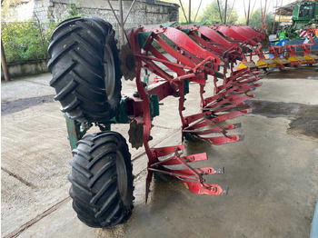 Άροτρο KVERNELAND