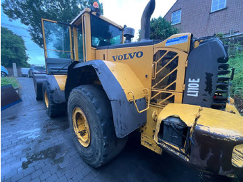 Ελαστιχοφόρος φορτωτής VOLVO L110E