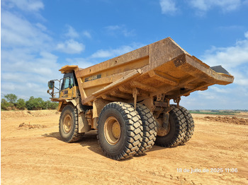 Ανατρεπόμενο όχημα μεταφοράς λατομικών υλικών KOMATSU HD605 7-EO: φωτογραφία 4 Ανατρεπόμενο όχημα μεταφοράς λατομικών υλικών KOMATSU HD605 7-EO: φωτογραφία 4
