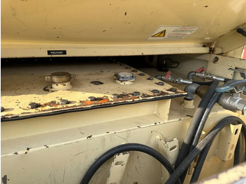 Δεξαμενή αποθήκευσης Tolsma Kiwa IBC 3000 liter Dieseltank Milieutank: φωτογραφία 3 Δεξαμενή αποθήκευσης Tolsma Kiwa IBC 3000 liter Dieseltank Milieutank: φωτογραφία 3