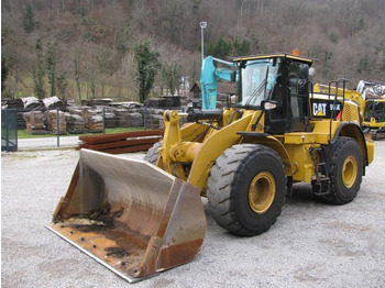 Ελαστιχοφόρος φορτωτής CATERPILLAR 966K