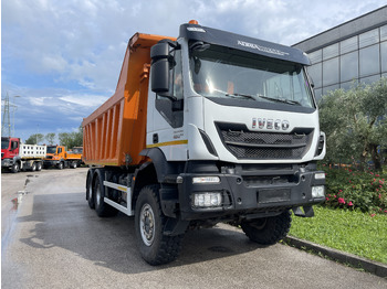 Φορτηγό ανατρεπόμενο IVECO Trakker