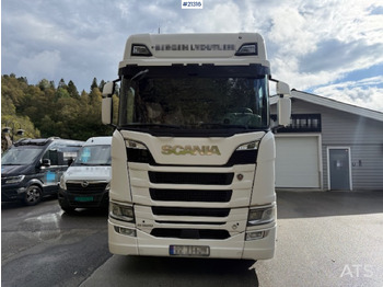 Φορτηγό κόφα Scania R520: φωτογραφία 2