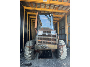 Λαστιχοφόρα προωθητικo - forwarder VALMET