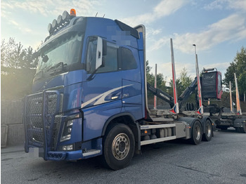 Φορτηγό ξυλείας VOLVO FH 750