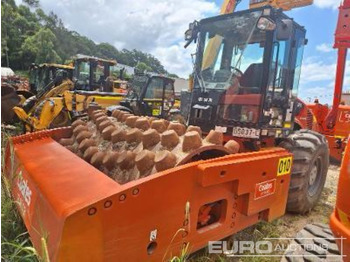 Οδοστρωτήρας CATERPILLAR