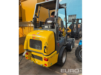 Ελαστιχοφόρος φορτωτής WACKER