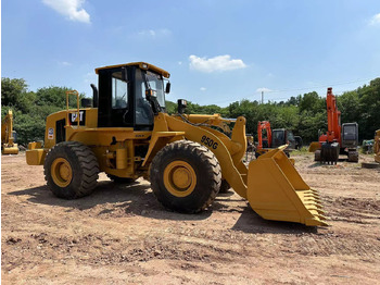 Ελαστιχοφόρος φορτωτής CATERPILLAR 950G