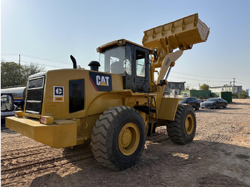 Ελαστιχοφόρος φορτωτής CATERPILLAR 966G